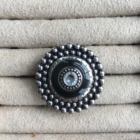 Silver oversized ring - Picture 2 of 5